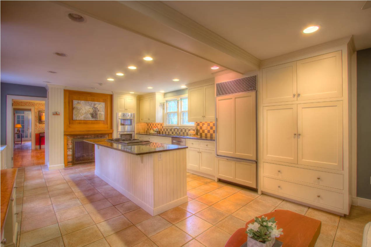 205 Haverhill Rd