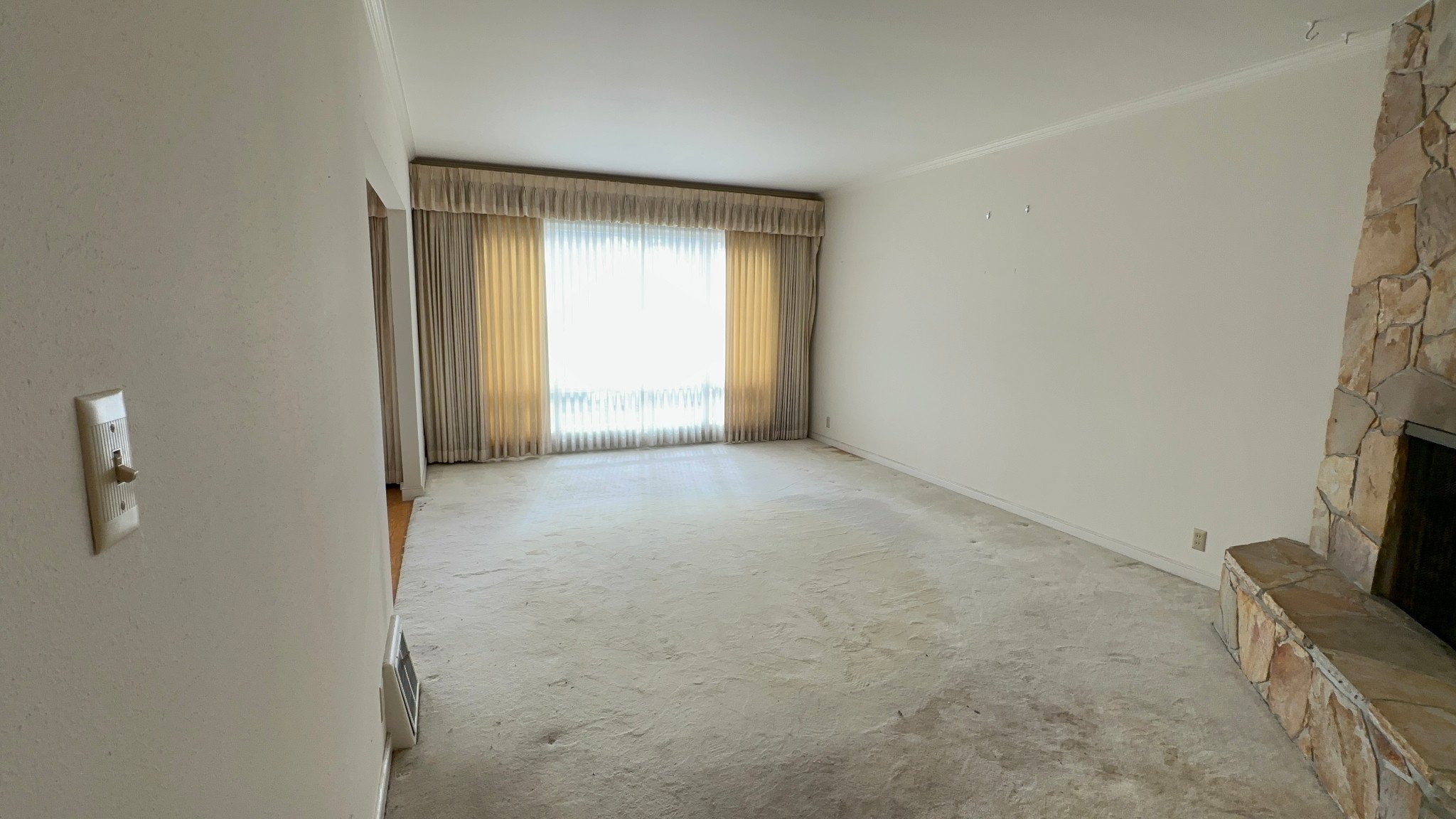 2483 37th Avenue · Photo 8