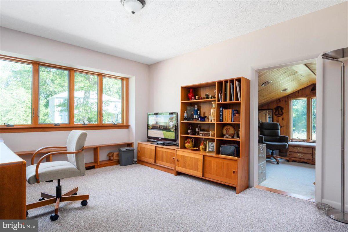 88 E Lake Dr