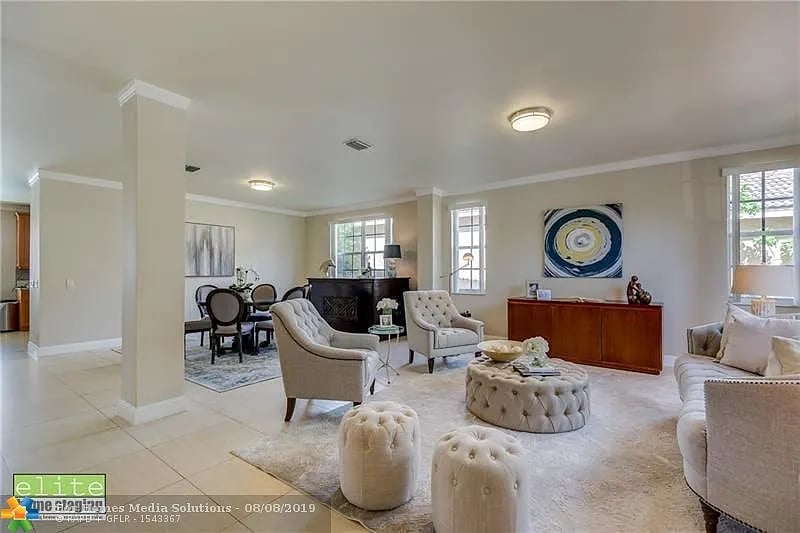 1612 Blue Jay Cir