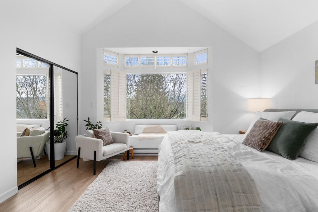 316 W 11th Ave
