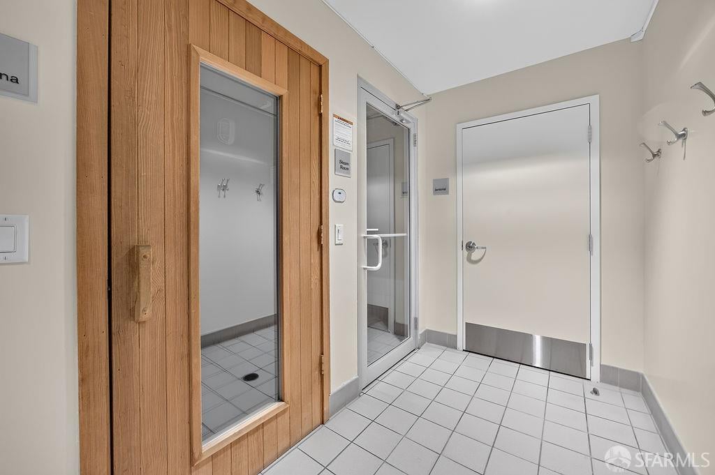 585 9th Street #551