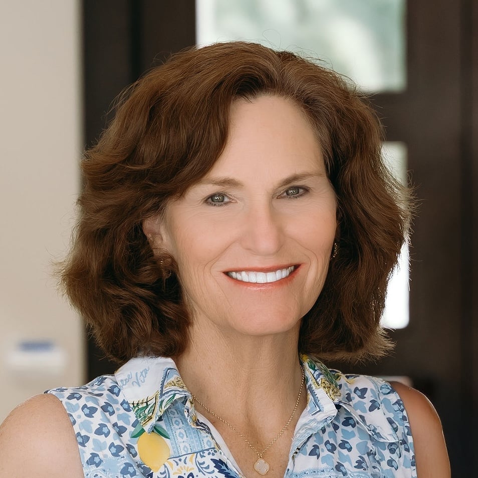 Eileen Komanecky	Naples, FL Real Estate Agent Headshot