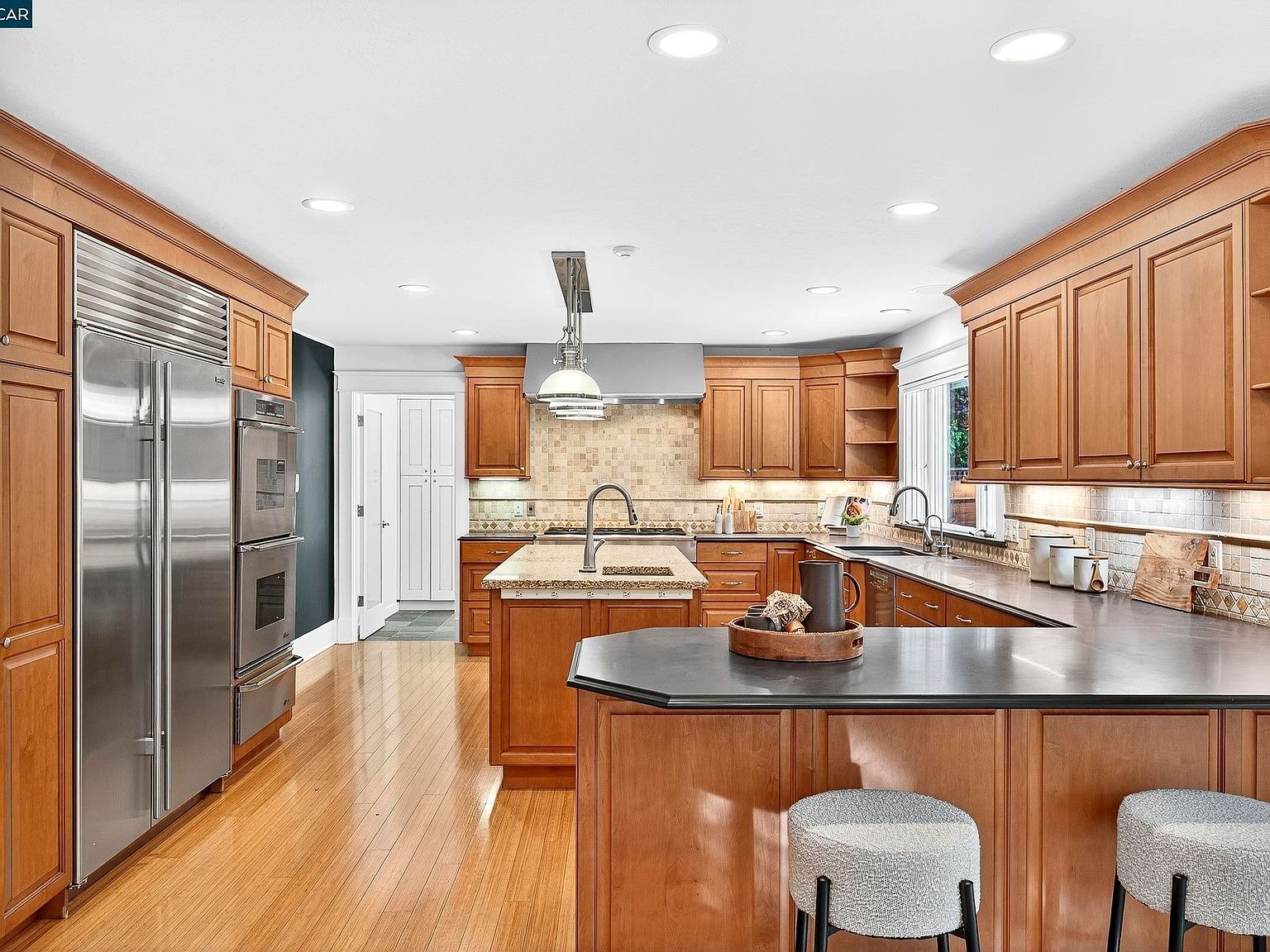 1206 Rimer Dr