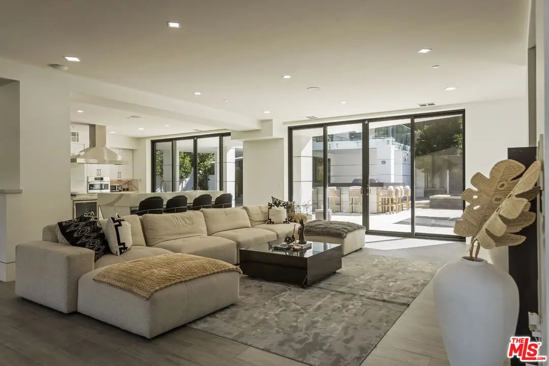 4230 Valley Meadow Rd