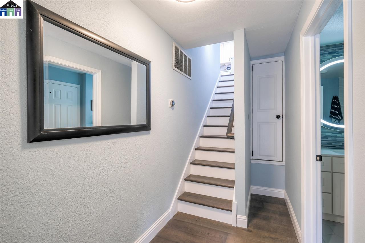 154 Renfrew Ct