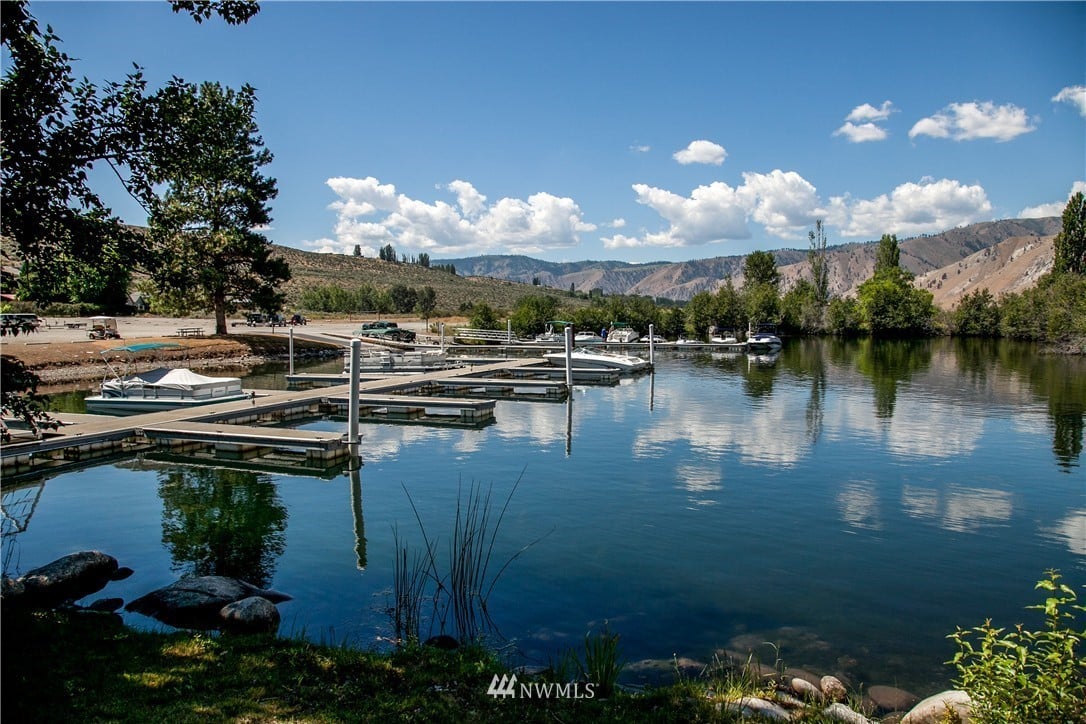 125 W Emerson Dr