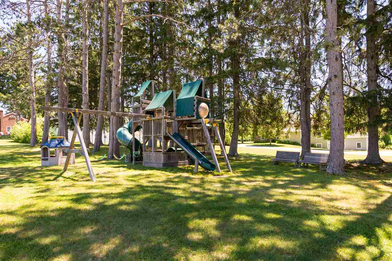 71 Algonquin Path