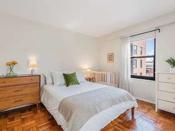 165 Clinton Ave Ste 6A