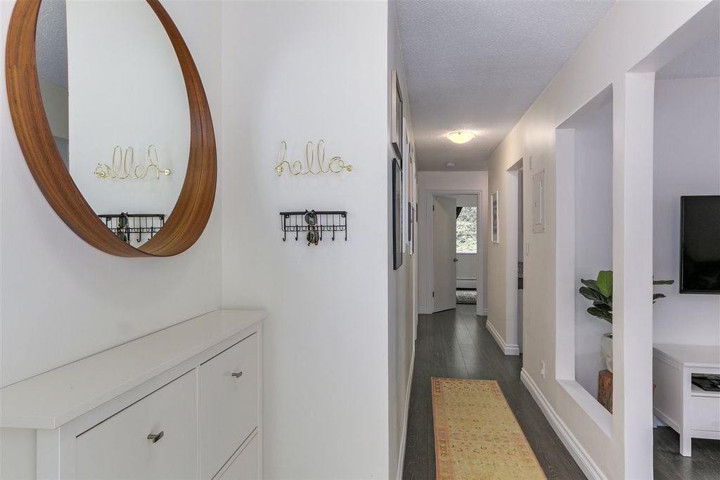822 Premier St, #5