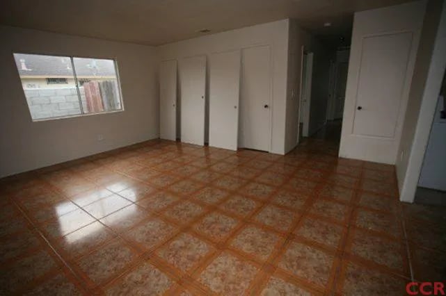 371 Lindy Dr