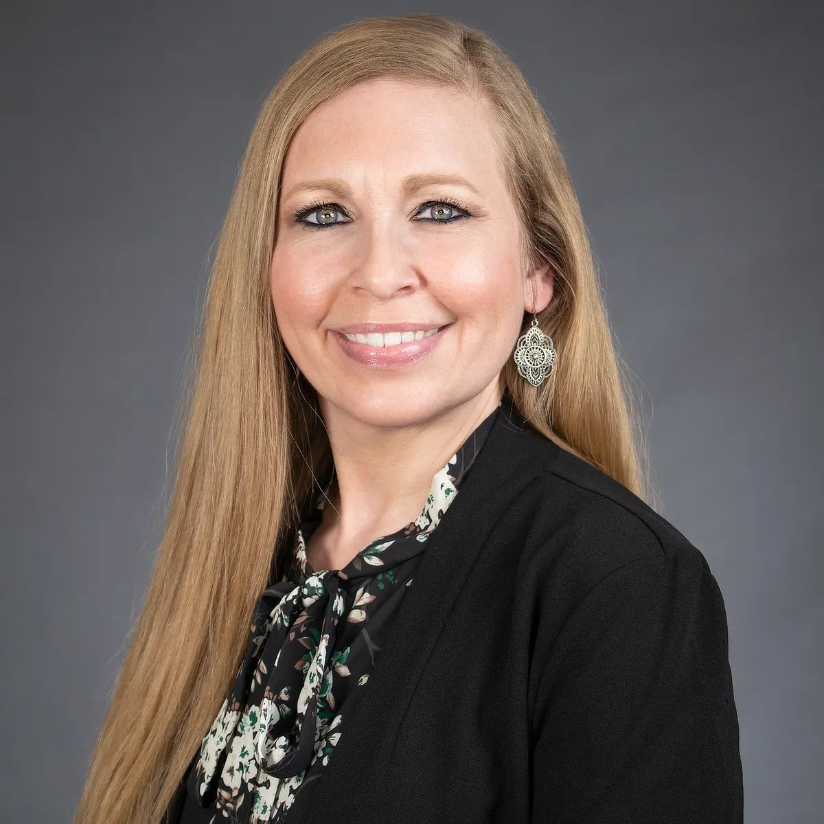 Tanya Lieberman Anchorage, AK Real Estate Agent Headshot