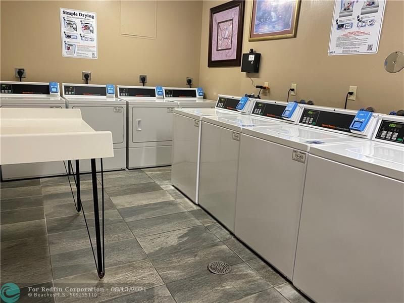 2424 SE 17th St Unit 106B