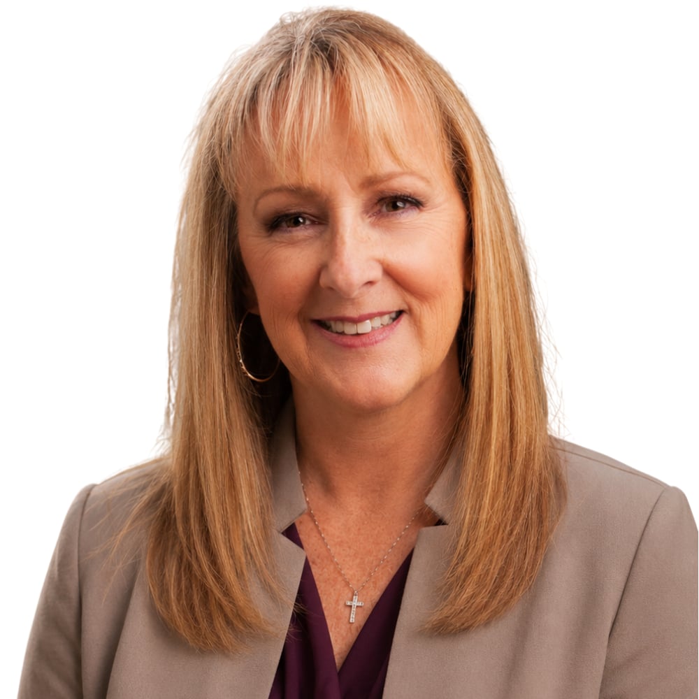 Cindy Woyak Santa Monica CA, Real Estate Agent Headshot
