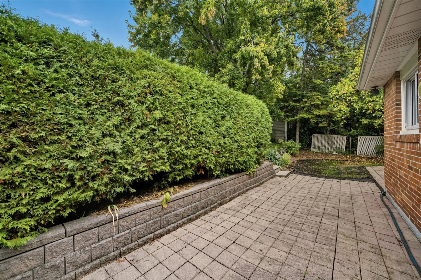28 Christman Crt 