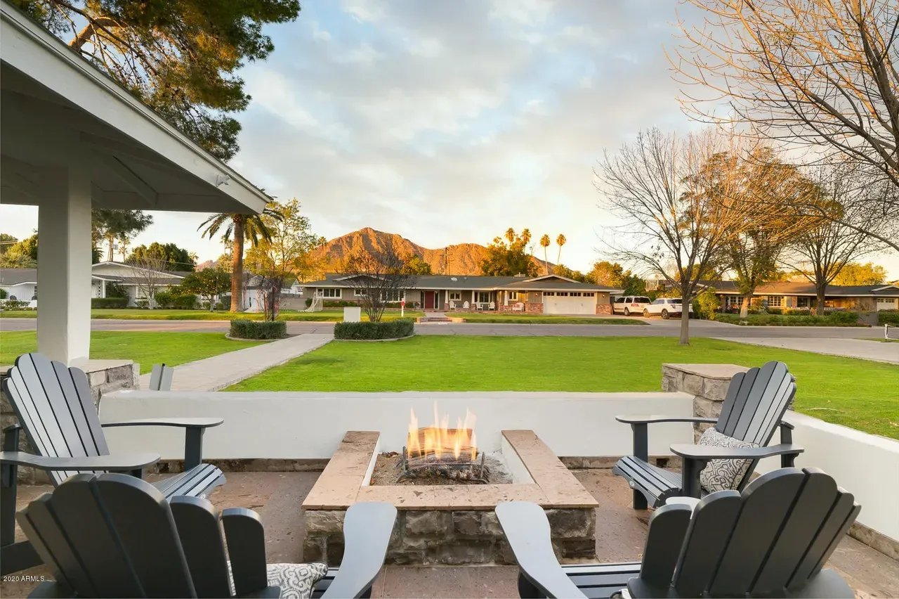 5631 E Calle Camelia