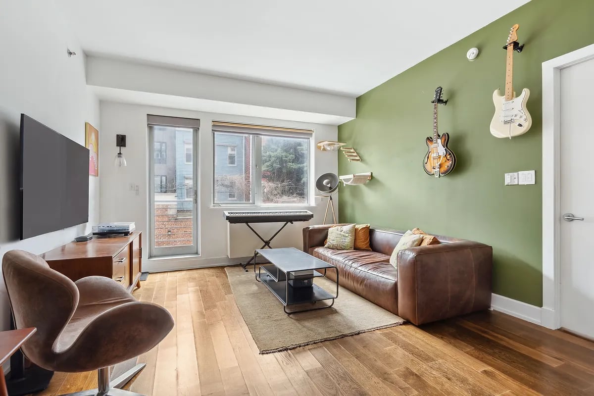 100 Maspeth Avenue Unit: 2J