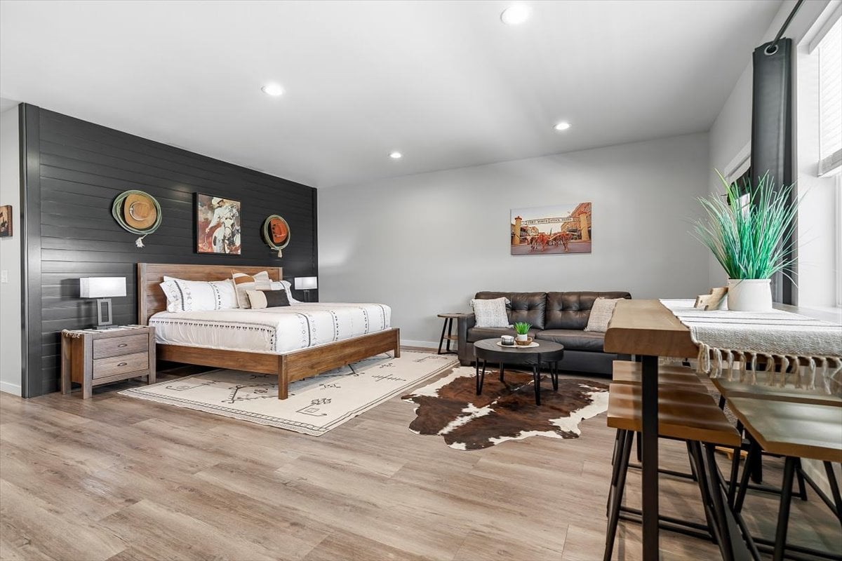 11- Unit Boutique Short Term Rental