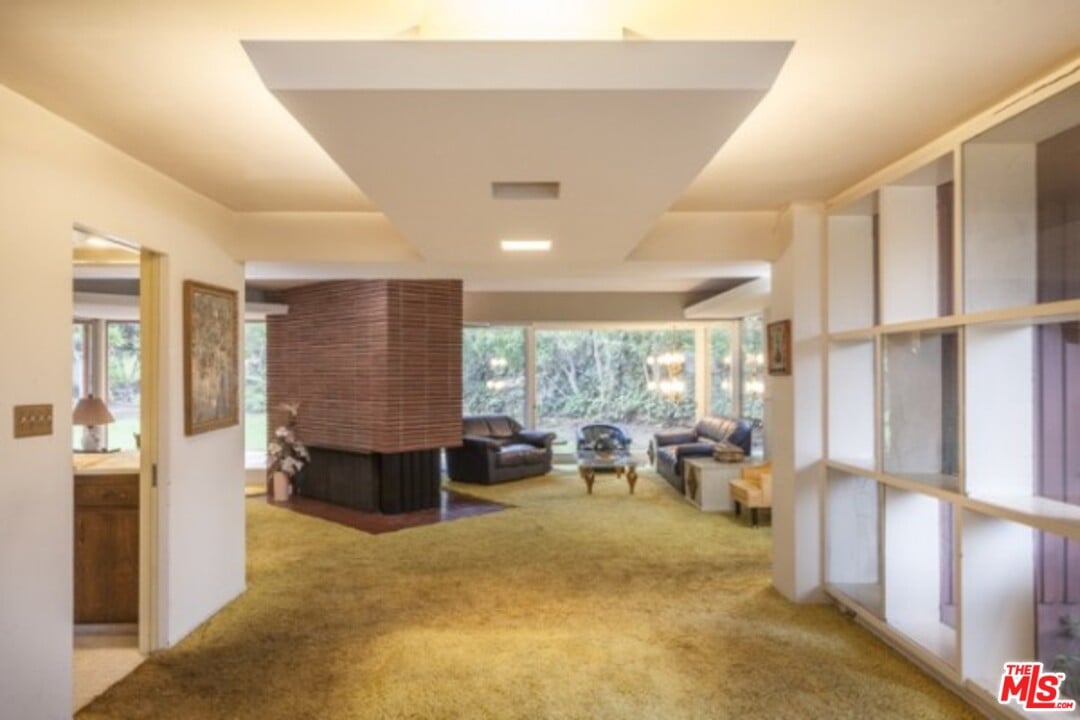 11492 Thurston Cir