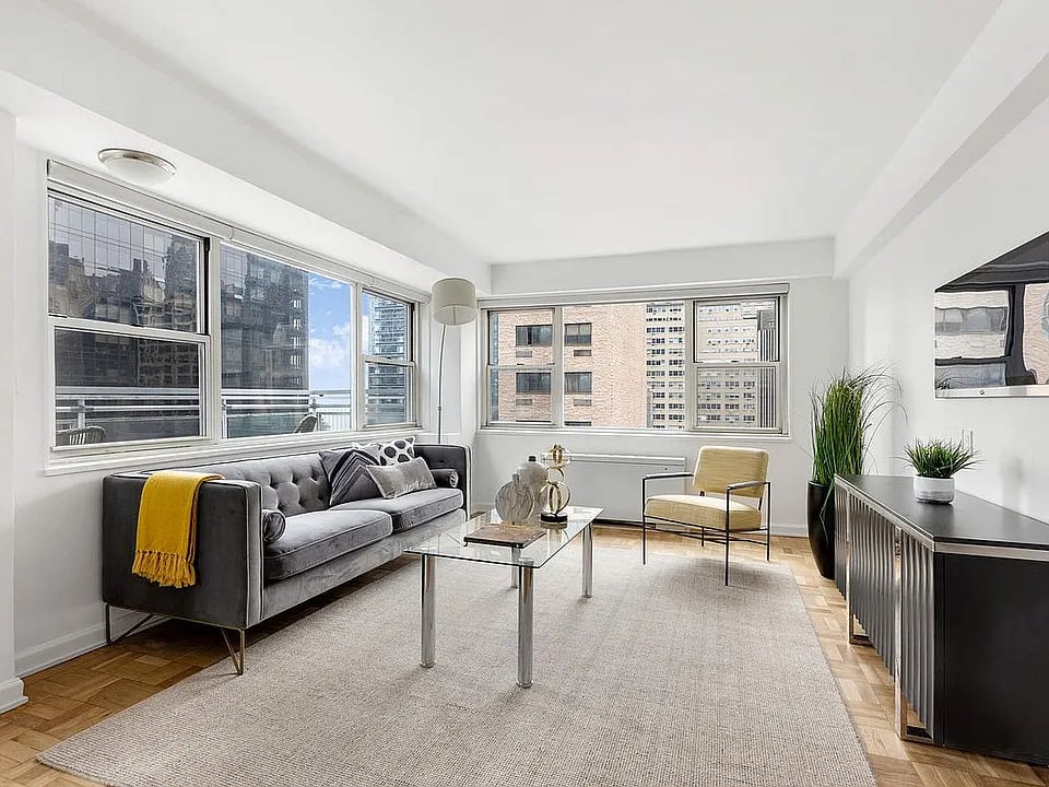321 E 48th St, #PH14B