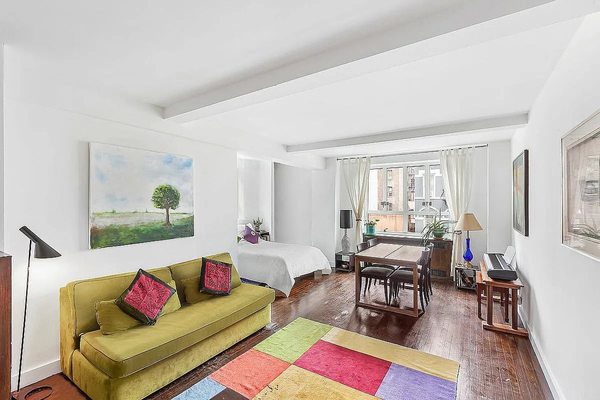 200 West 20th St, #512