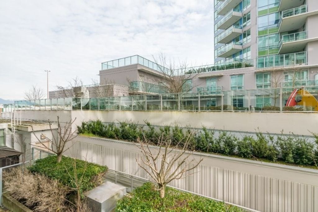 8280 Lansdowne Rd, #502
