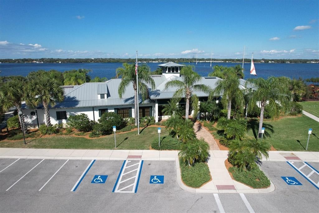5211 Lake Overlook Ave, Bradenton, FL 34208