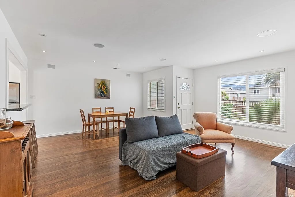 132 Vendola Dr