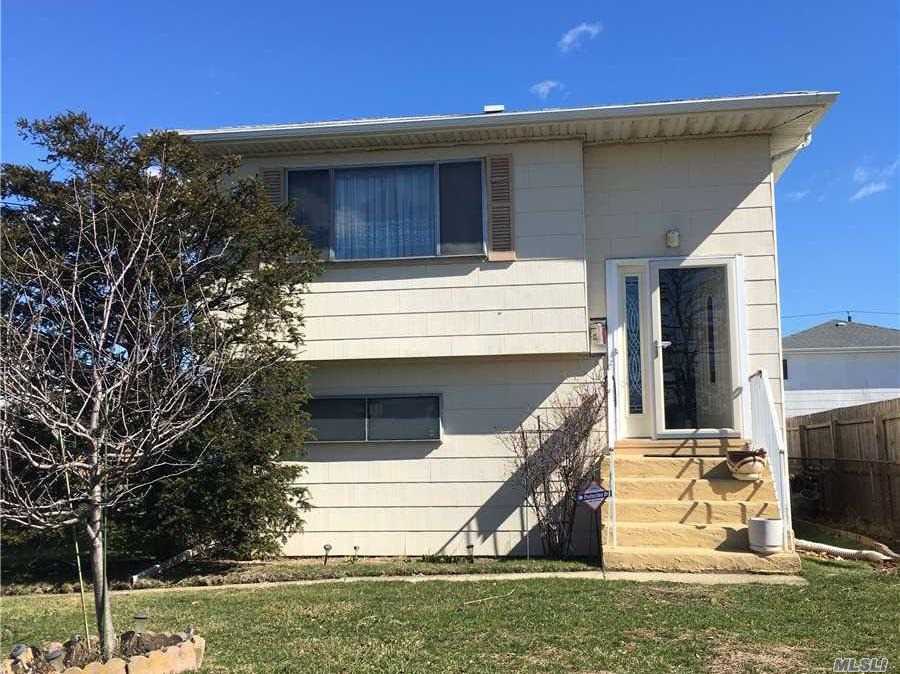 402 Granada Parkway