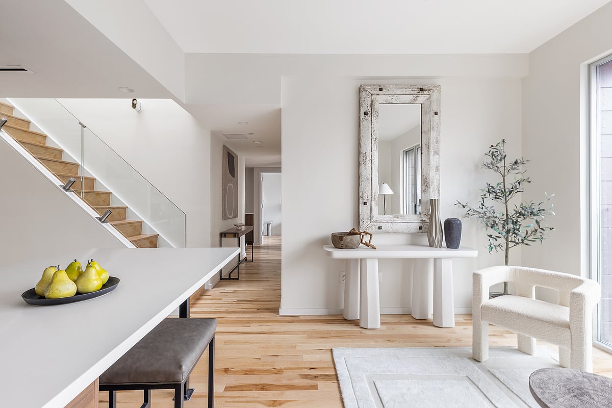 1064 Hancock Street #401