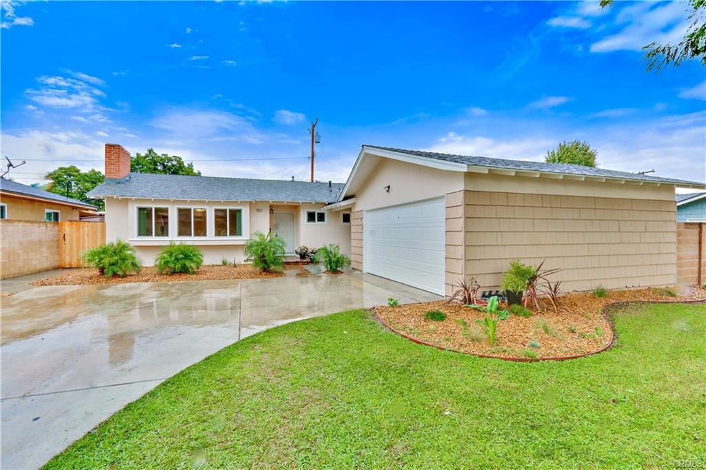 1101 Linwood