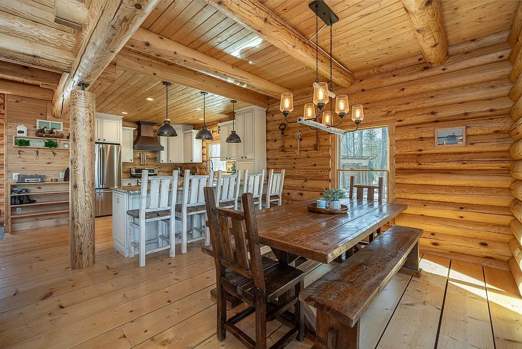 2657 Blackwater Rd NW