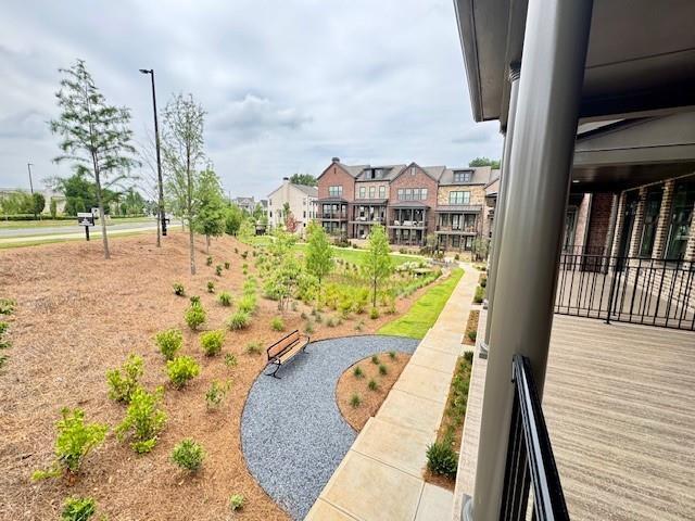 435 Chiswick Cir, #21