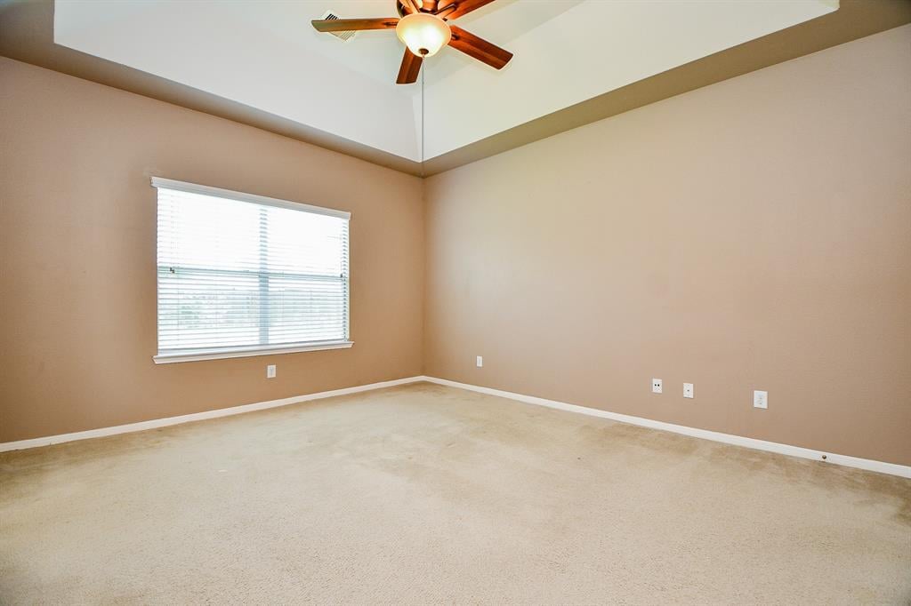 21622 Crest Peak Wy
