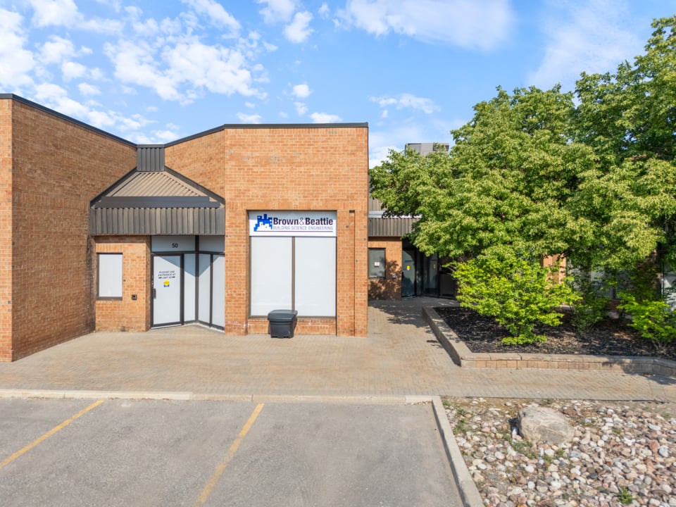 49&50-588 Edward Ave