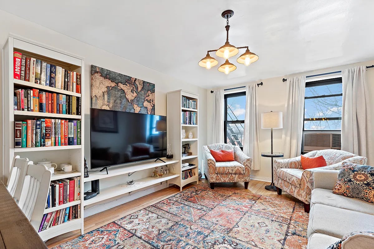 2270 Plumb 1st Street Unit: 4A