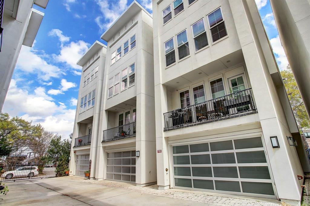 2505 Dorrington St, #D