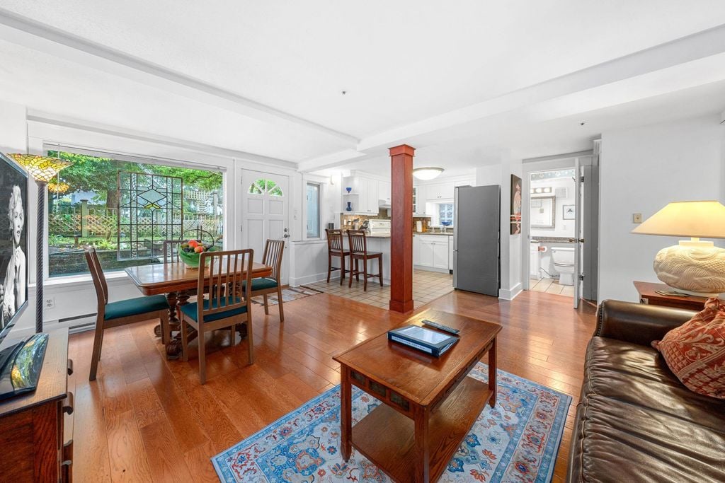 49 W 7th Ave, #3447