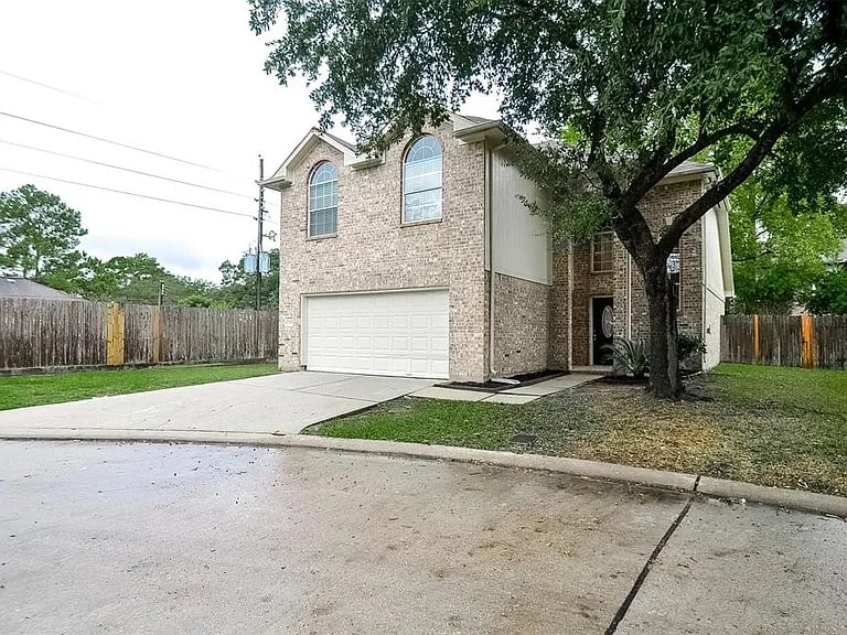 11122 Creekline Green Ct