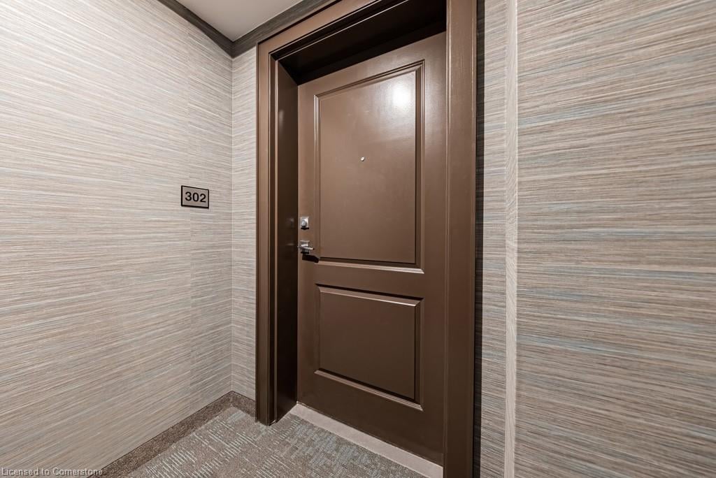 450 Dundas St E Unit: 302