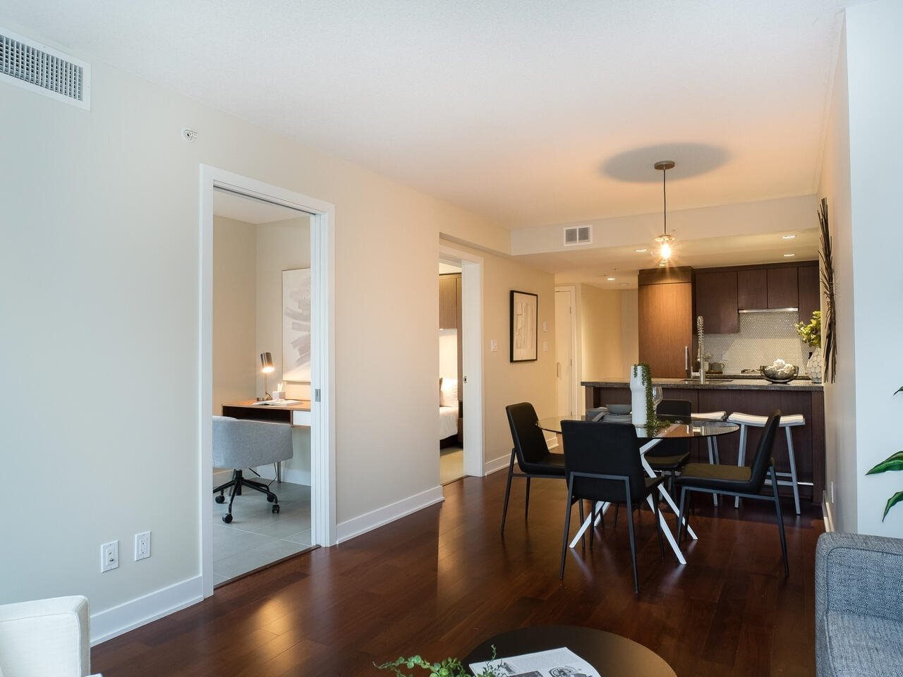 1055 Richards St, #1605