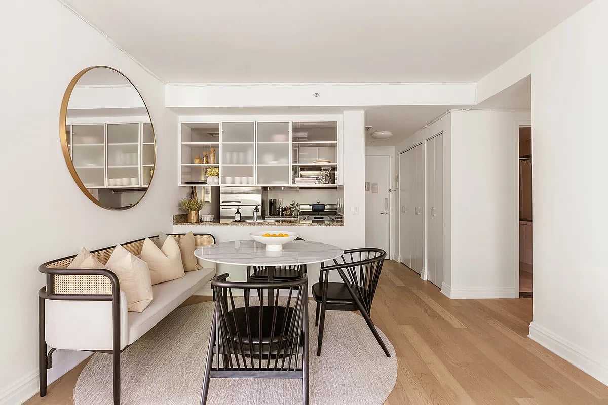210 Warren Street 8-Q