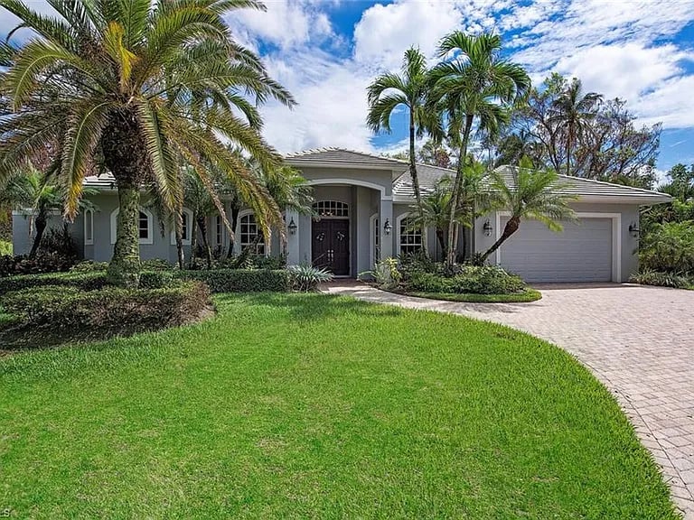 535 Whispering Pine CT