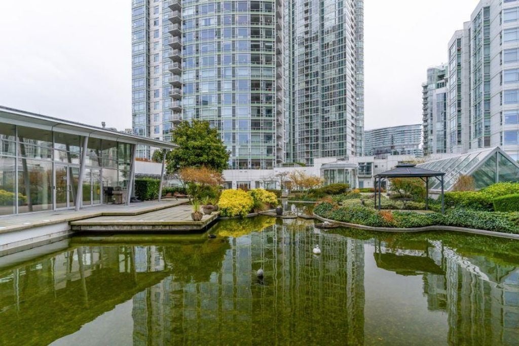 1199 Marinaside Cres, #1503