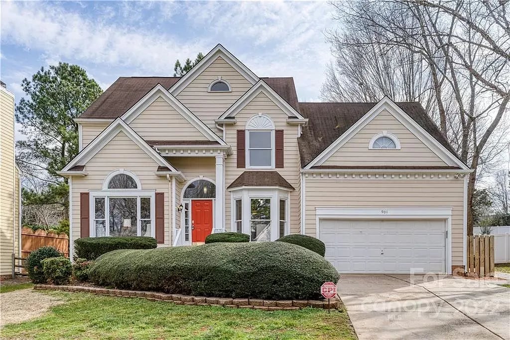 9011 Coleshire Ct