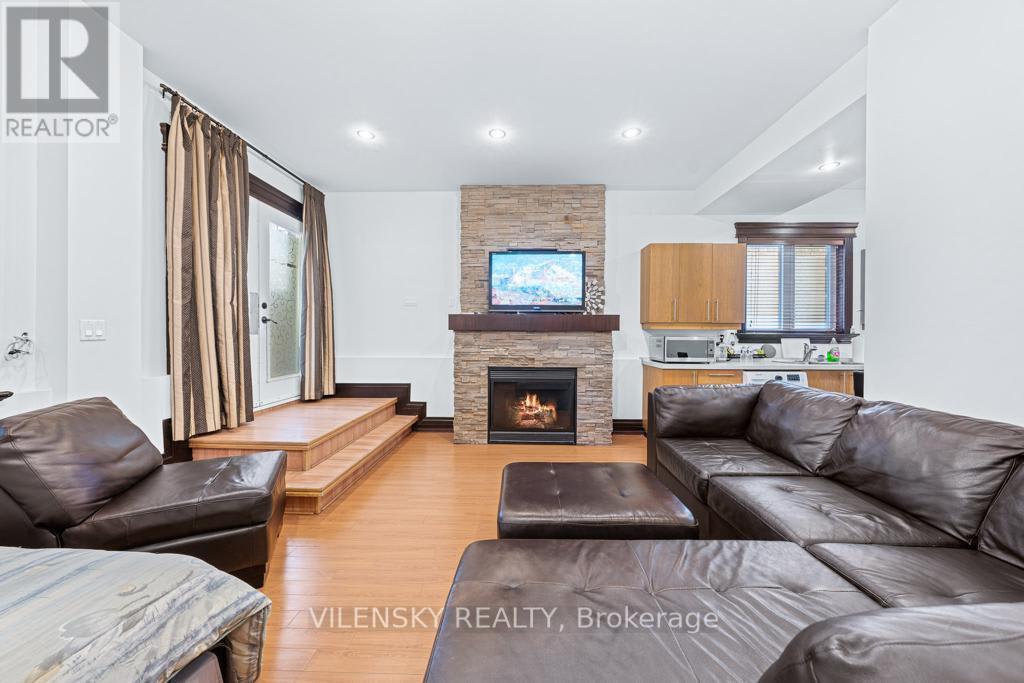 #BSMT -9193B Bathurst St