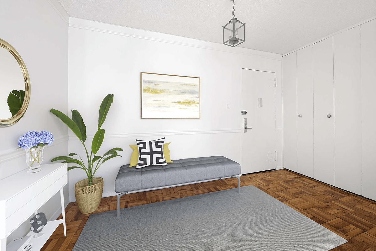 300 E 40th St #18S