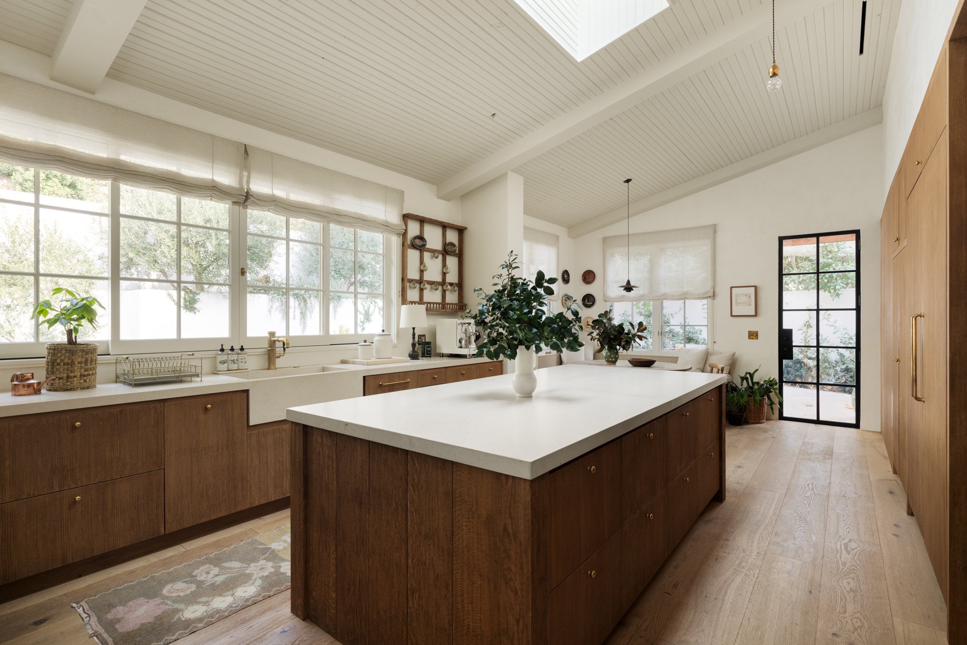 2420 Mandeville Canyon Rd, Brentwood