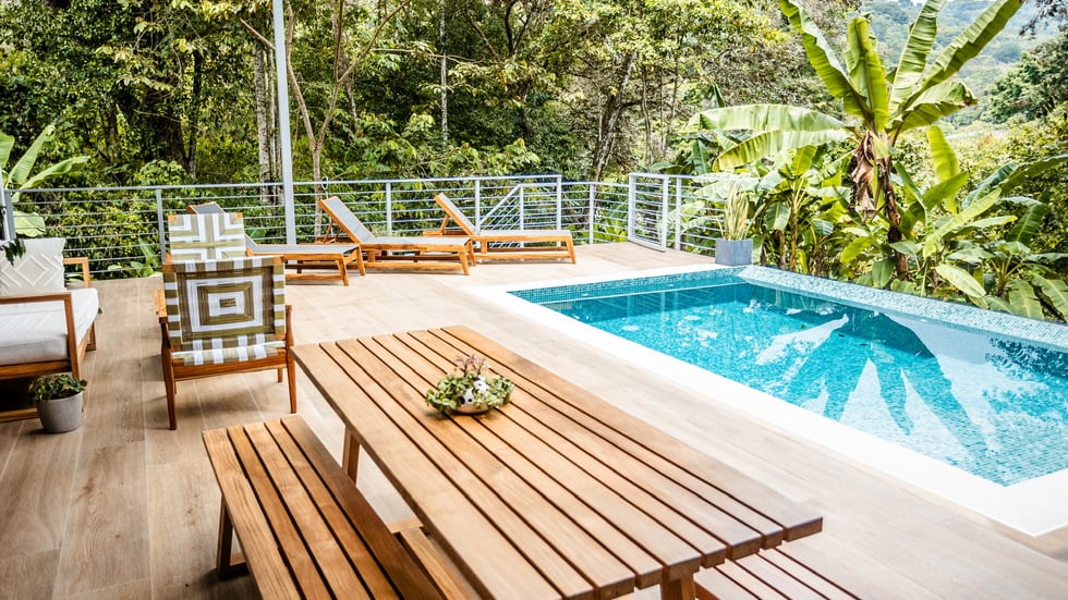 Luxury Riverfront Residence in Playa Dominical Walk to the Beach
