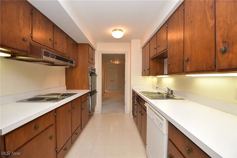 5200 Three Village Drive 4K